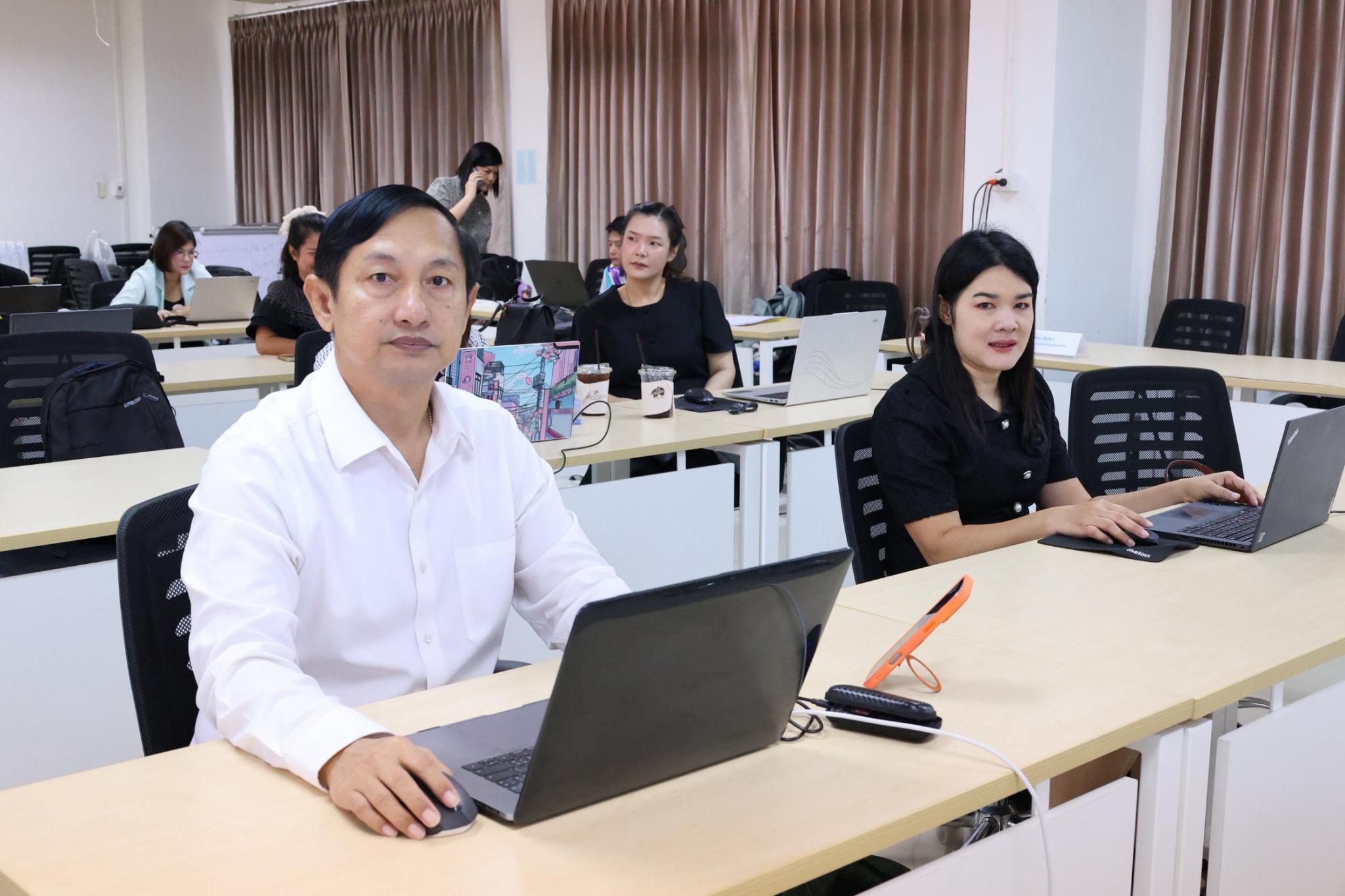 73. โครงการการผลิตสื่อการสอนด้วยนวัตกรรม AI ของครูเพื่อส่งเสริมความคิดสร้างสรรค์สำหรับผู้เรียนในยุคดิจิทัลตามบริบทของโรงเรียน ภายใต้โครงการพัฒนาคุณภาพการศึกษาและการพัฒนาท้องถิ่นโดยมีสถาบันอุดมศึกษาเป็นพี่เลี้ยงเครือข่ายเพื่อการพัฒนาอุดมศึกษา
